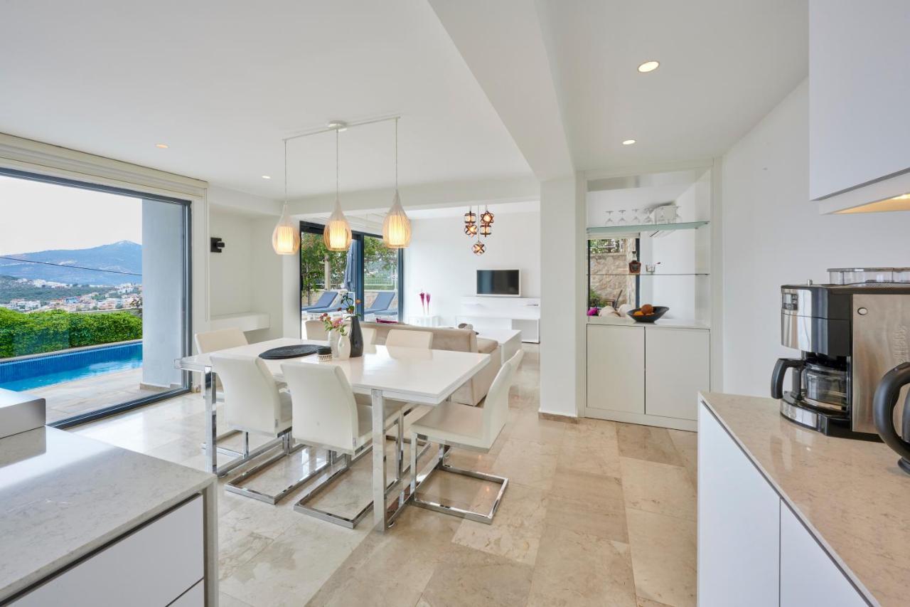 Luxus Villa Skyla Mit 5 Schlafzimmern & Meer-Blick Каш Экстерьер фото